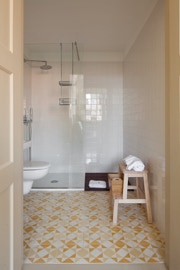 Mosaico hidráulico ref Estrela3C projectada por DepA + Margarida Leitão