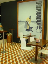 mosaico hidráulico padrão Caixa G aplicado nas lojas "A Padaria Portuguesa"